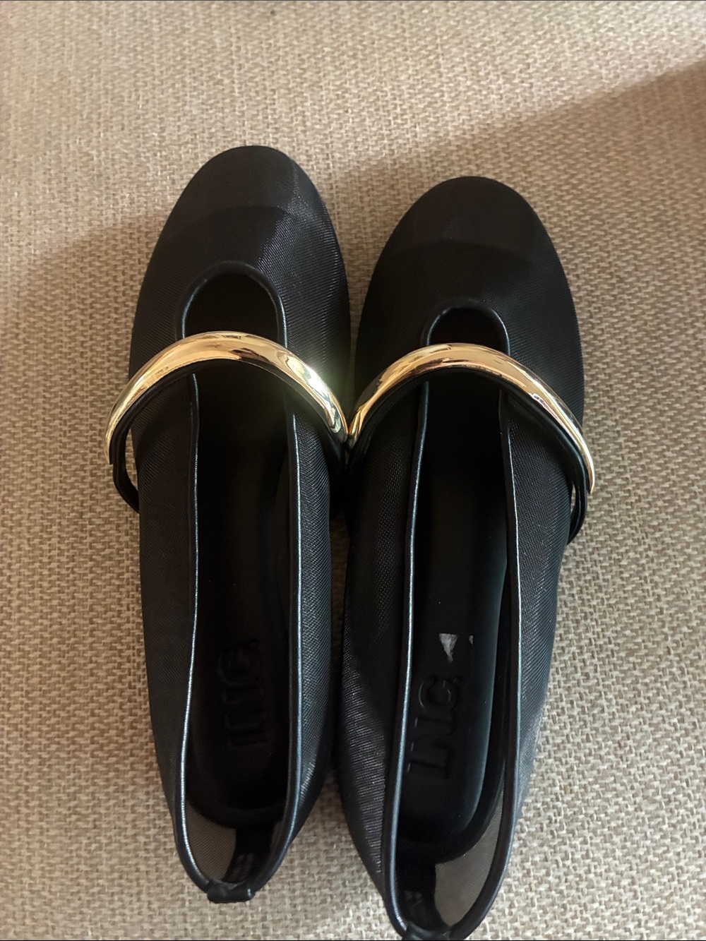 NWT INC International Concepts Black Flats with Gold Chain Accent